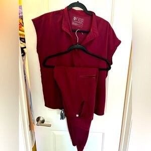 Figs set- Burgundy Rafaela top(M) and Zamora Joggers(M-tall)